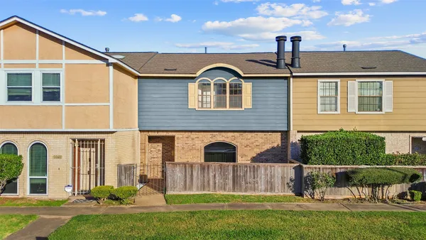 $155,500 | 10715 Sandpiper Drive, Houston, TX 77096