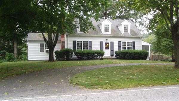 11 Mendon Street Upton, MA 01568 - Photo 3 of 17 Gallery Image 3