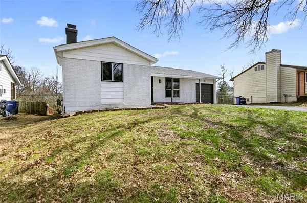 $350,000 | 2120 Quirinal Court, Fenton, MO 63026
