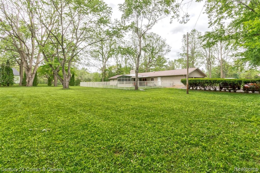 28735 Salem Road Farmington, MI 48334 - Photo 39 of 42