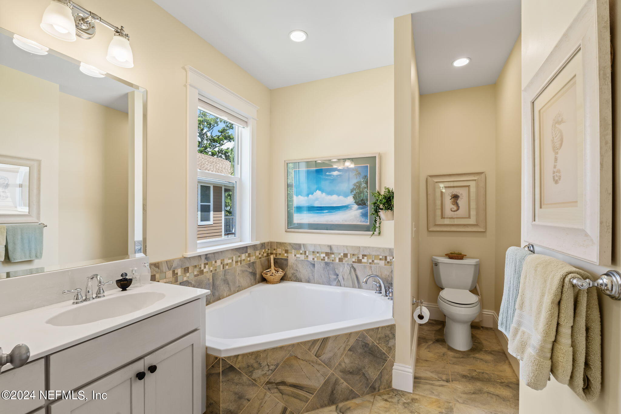 21 B Casanova Road St. Augustine, FL 32080 - Photo 25 of 57 Primary Bathroom