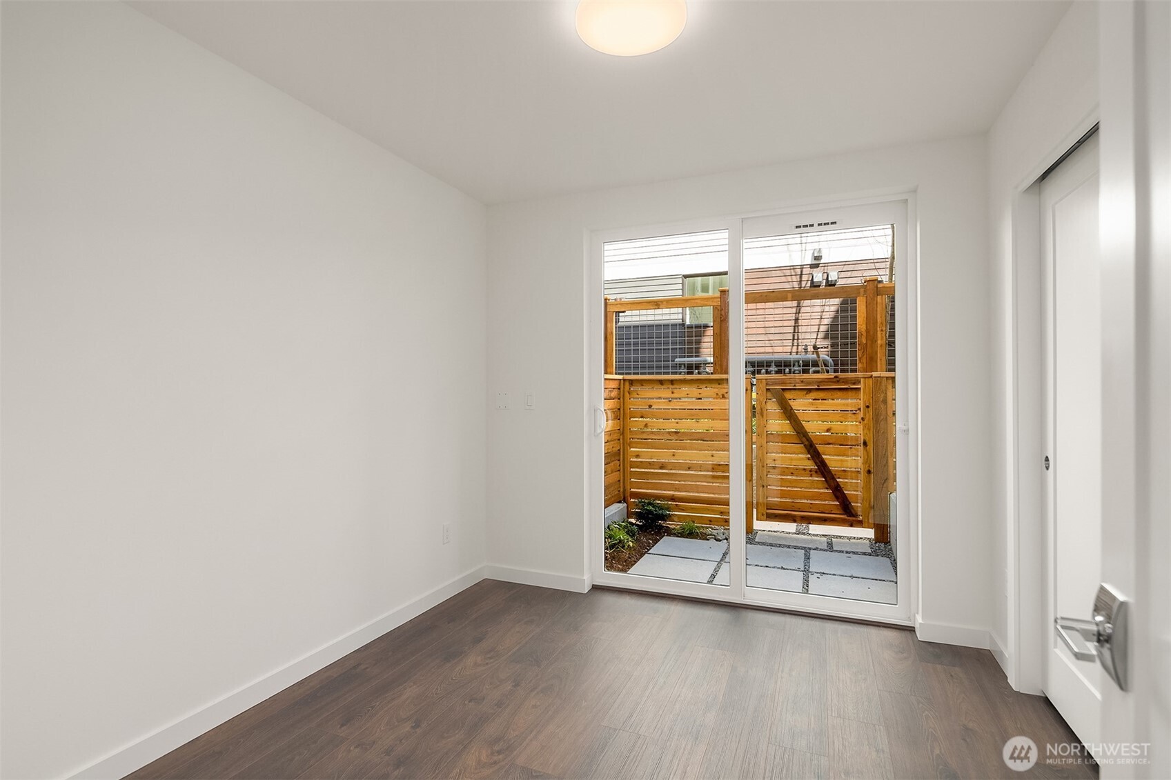 1334 East Spring Street Seattle, WA 98122 - Photo 5 of 18