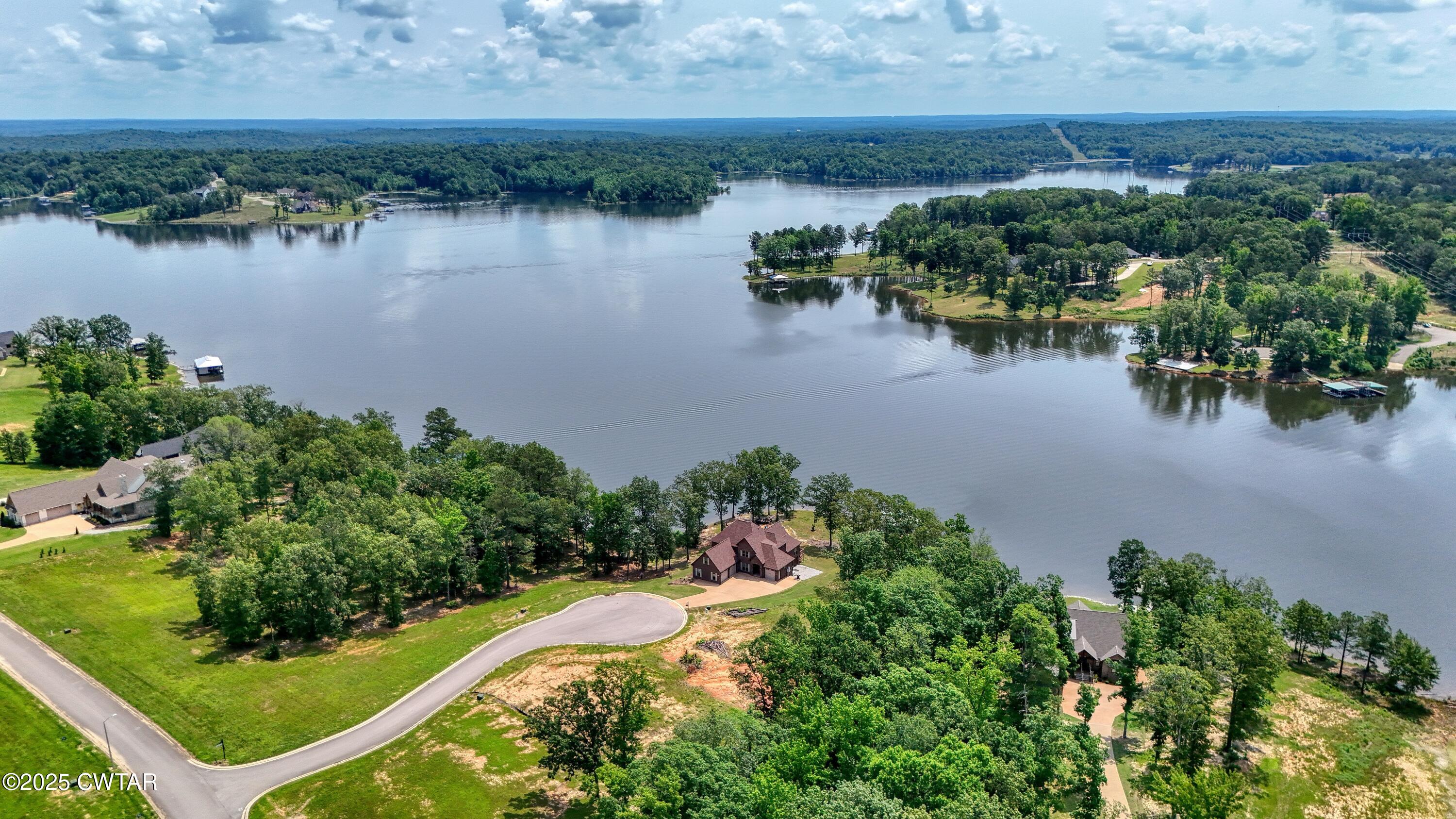 58 Hunters Cove Huntingdon, TN 38344 - Photo 35 of 40 DJI_20250602114030_0290_D