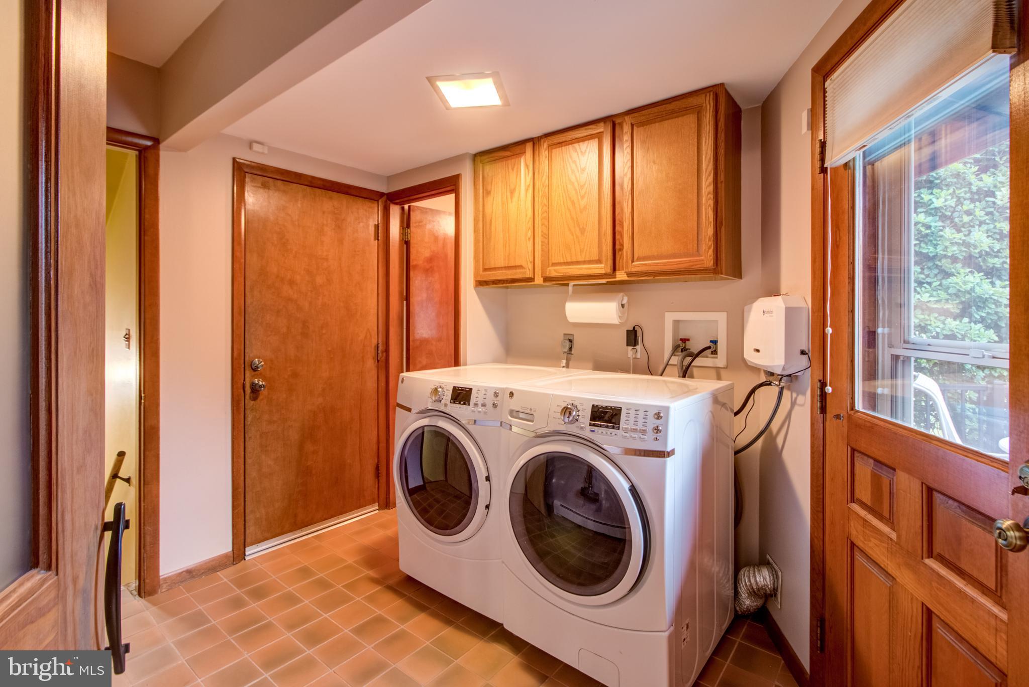 27 Iron Bridge Road Hamilton, NJ 08620 - Photo 15 of 50