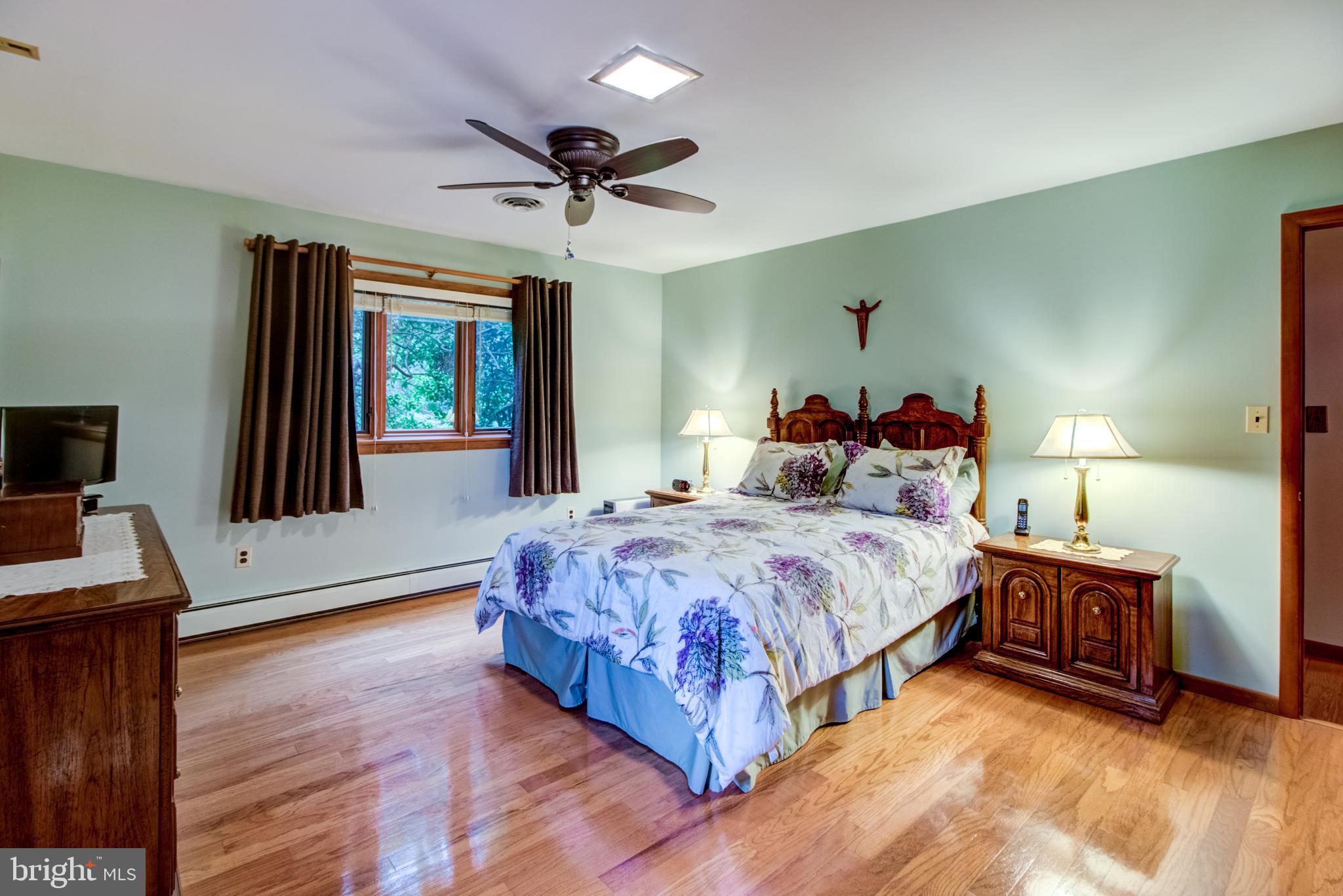 27 Iron Bridge Road Hamilton, NJ 08620 - Photo 32 of 50
