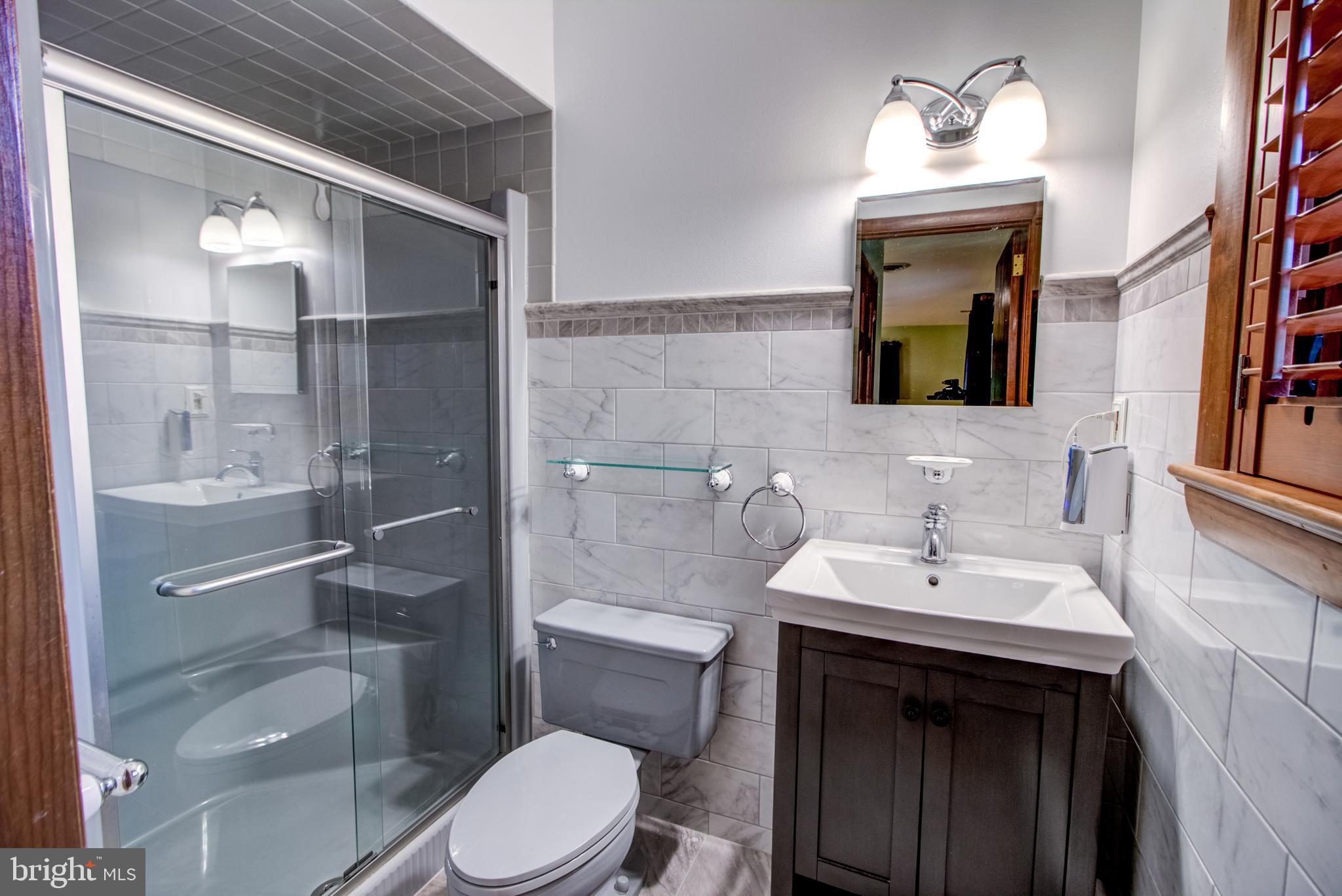 27 Iron Bridge Road Hamilton, NJ 08620 - Photo 34 of 50