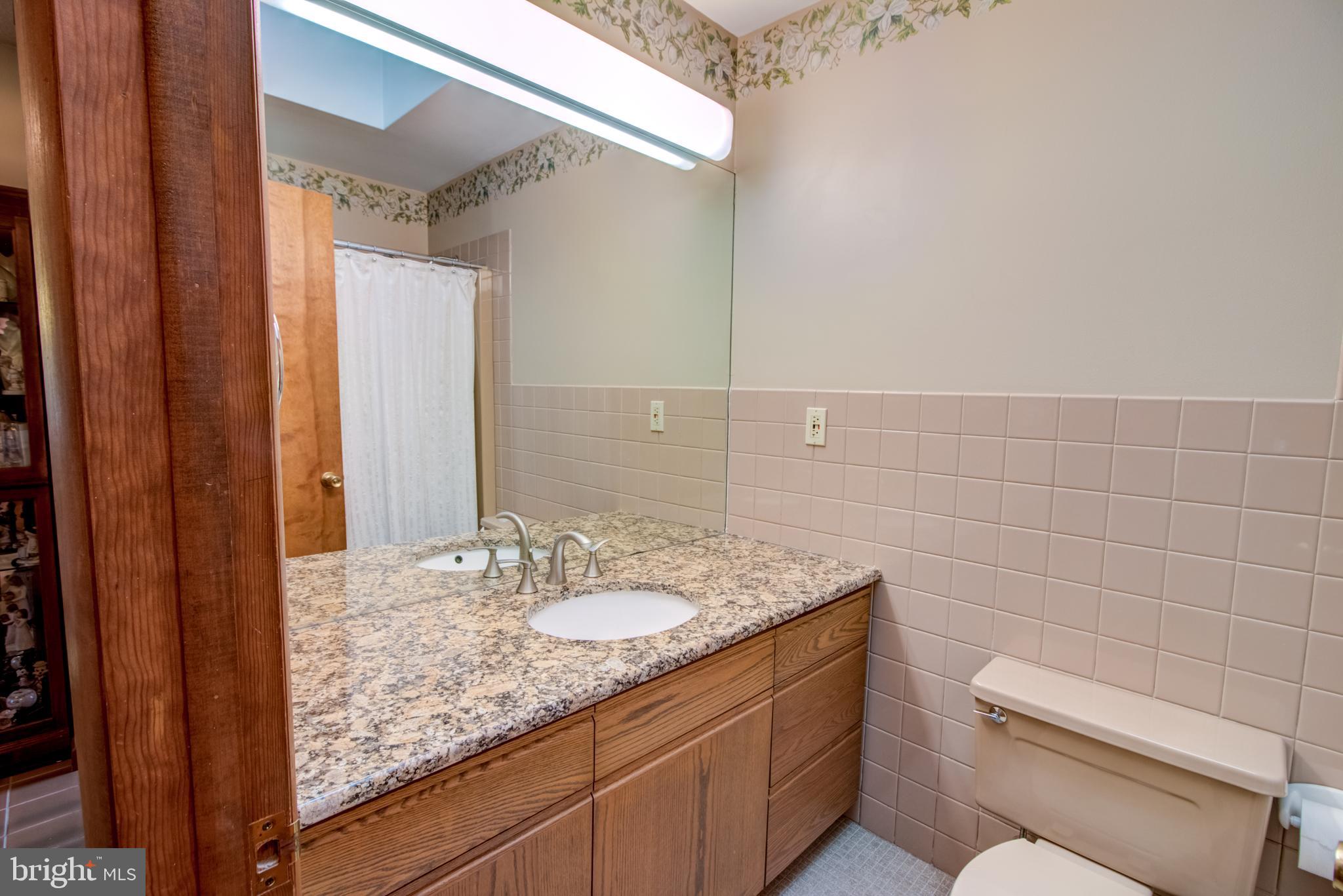27 Iron Bridge Road Hamilton, NJ 08620 - Photo 36 of 50