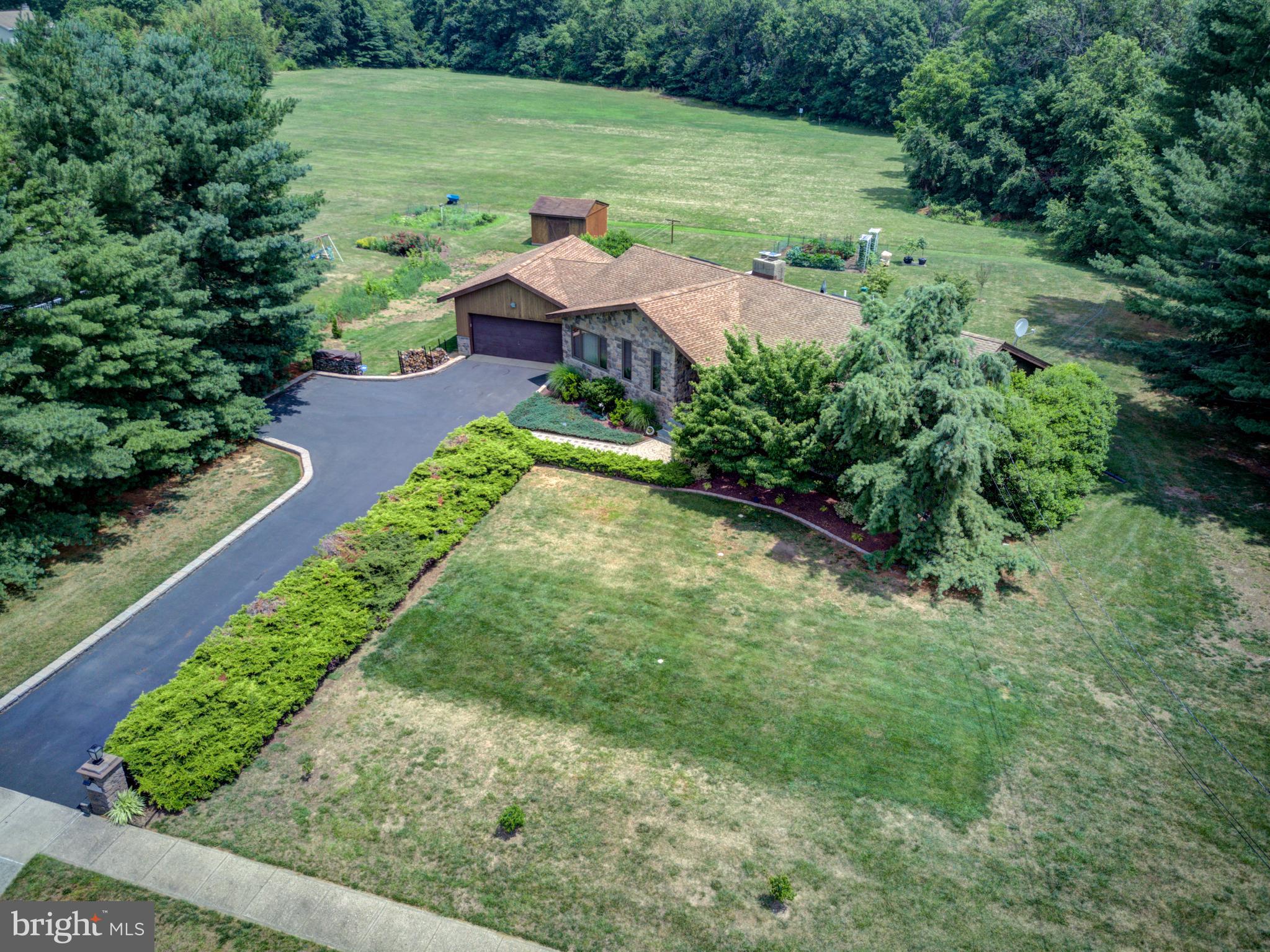 27 Iron Bridge Road Hamilton, NJ 08620 - Photo 45 of 50