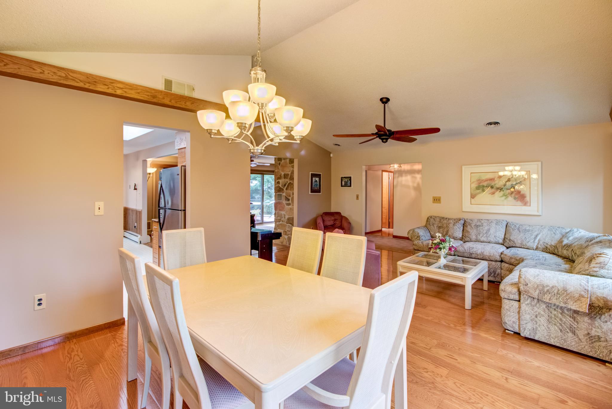 27 Iron Bridge Road Hamilton, NJ 08620 - Photo 10 of 50