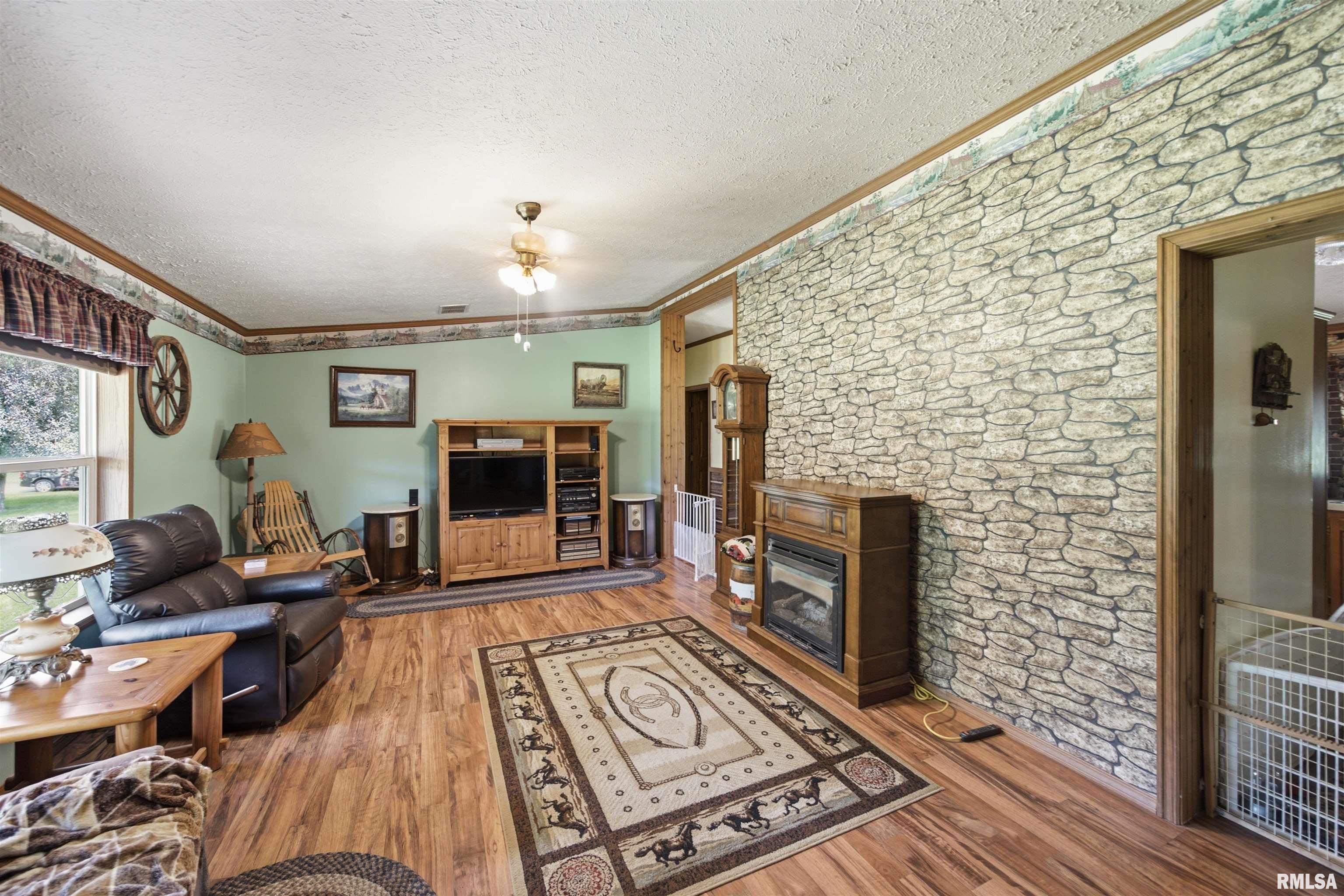 12806 North Whittaker Road Brimfield, IL 61517 - Photo 4 of 61