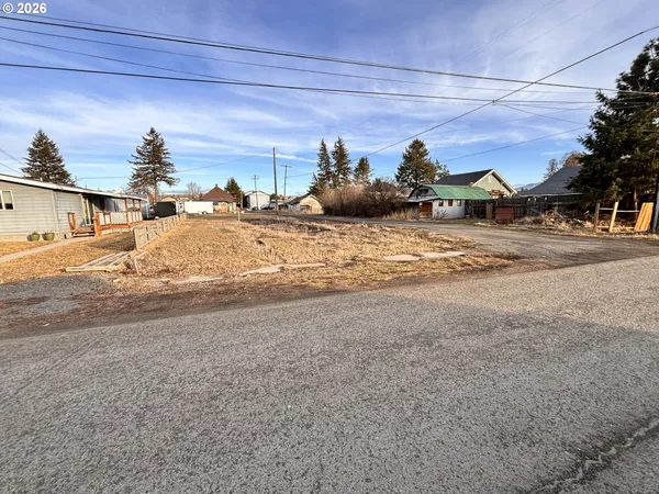 $100,000 | Robert, Enterprise, OR 97828