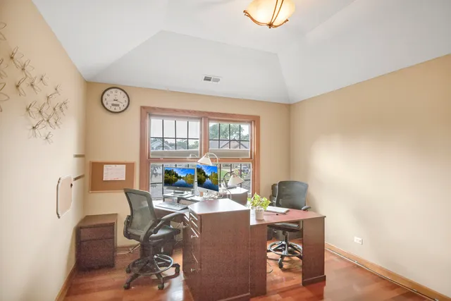 $1,090,000 | 1535 South Douglas Avenue, Arlington Heights, IL 60005