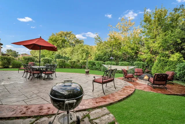 $1,090,000 | 1535 South Douglas Avenue, Arlington Heights, IL 60005