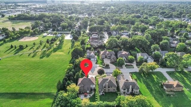 $1,090,000 | 1535 South Douglas Avenue, Arlington Heights, IL 60005