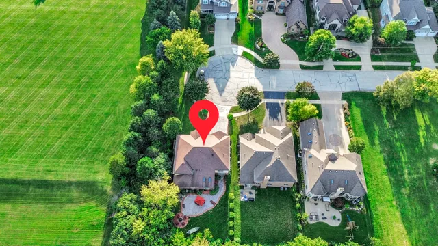 $1,090,000 | 1535 South Douglas Avenue, Arlington Heights, IL 60005