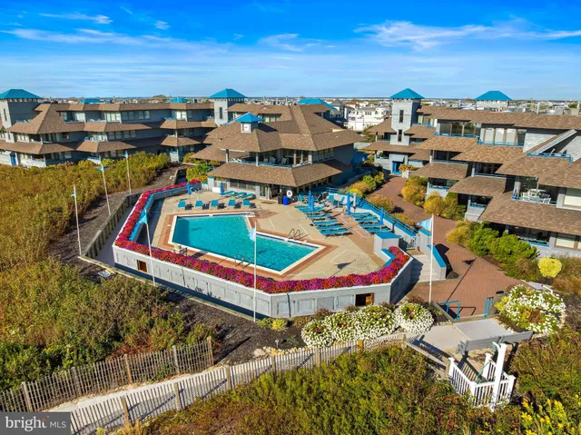 $999,999 | 1001 Ocean Avenue, Unit 1012, Ship Bottom, NJ 08008