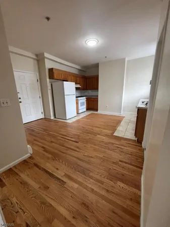 $1,500 | 65 Malvern Street, Unit 12, Newark, NJ 07105
