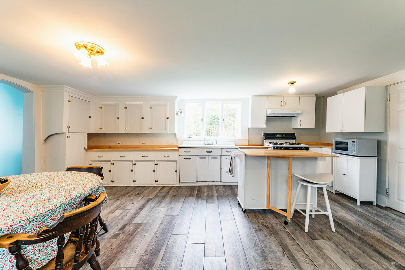 304 Beach Road Lincolnville, ME 04849 - Photo 11 of 45