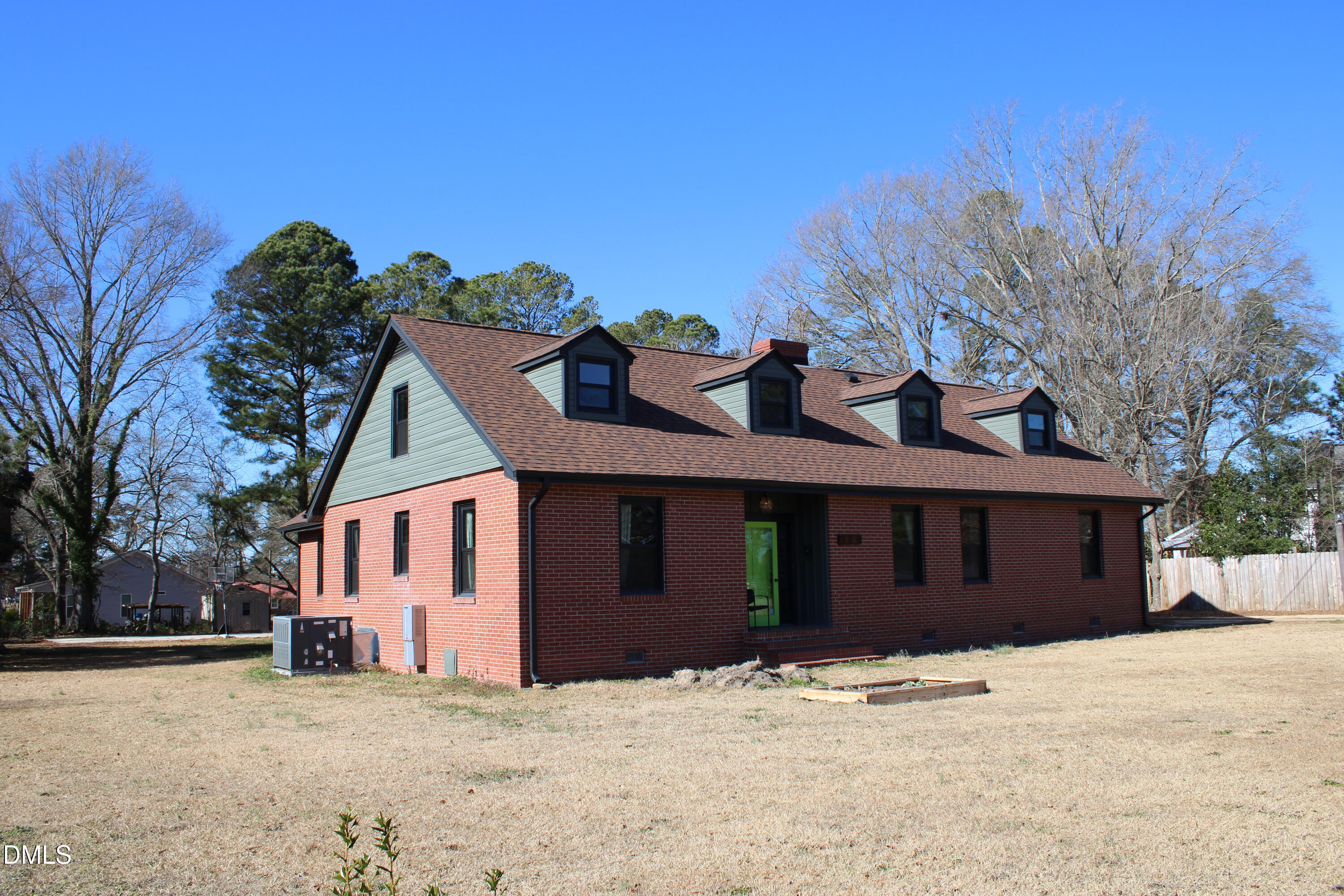 301 South 7th Street Erwin, NC 28339 - Photo 3 of 86 IMG_0032