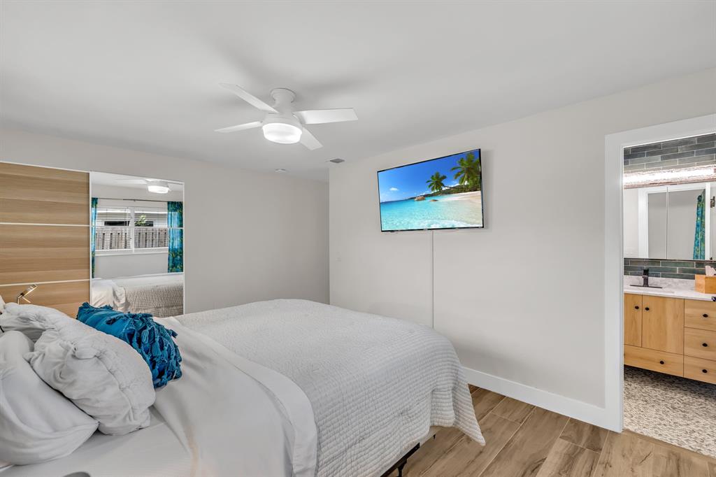 2921 Northeast 53rd Street Lighthouse Point, FL 33064 - Photo 14 of 28