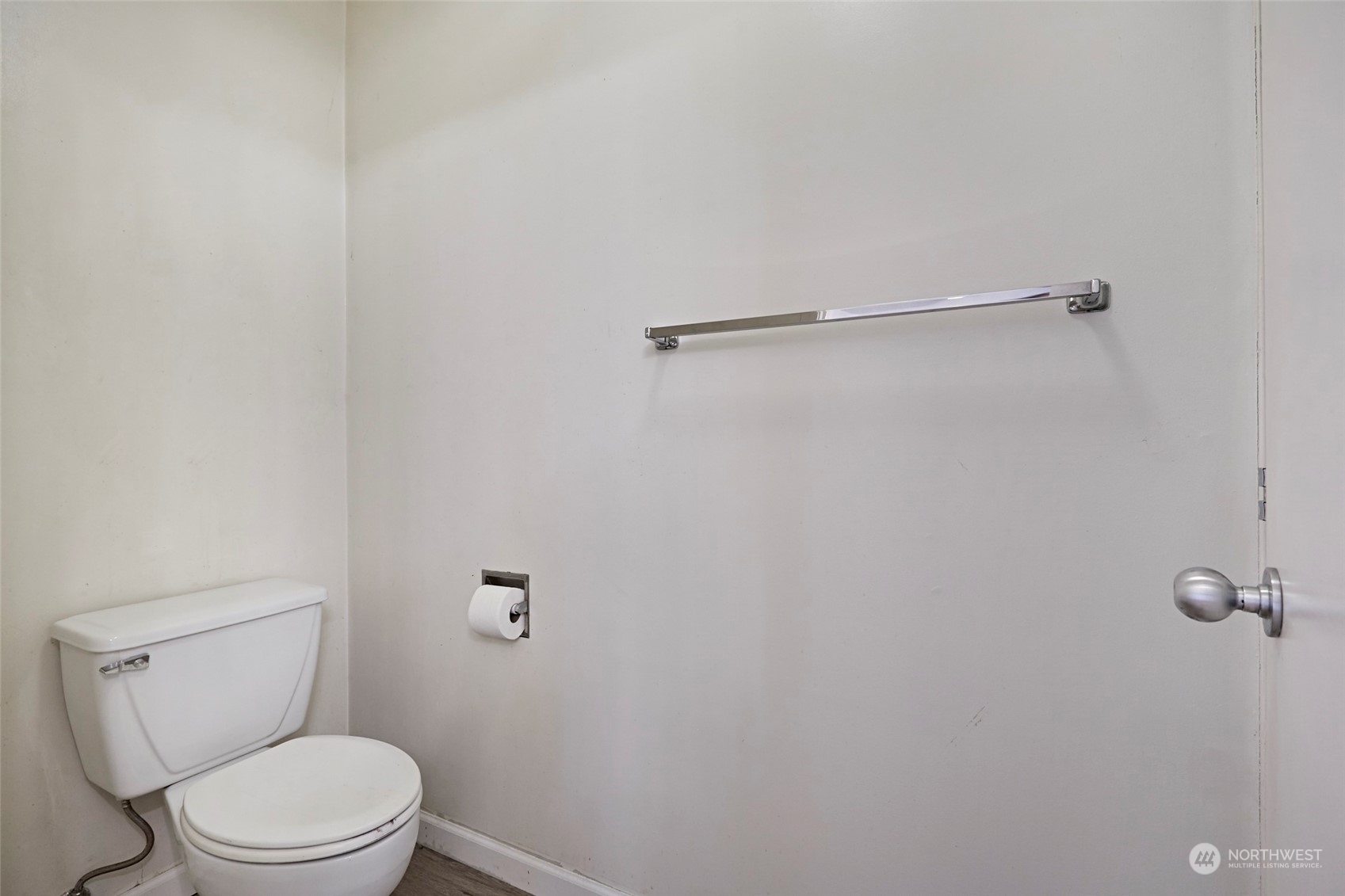 6902 Southeast Riverside Drive, Unit 4 Vancouver, WA 98664 - Photo 23 of 25 a white toilet sitting next to a shower