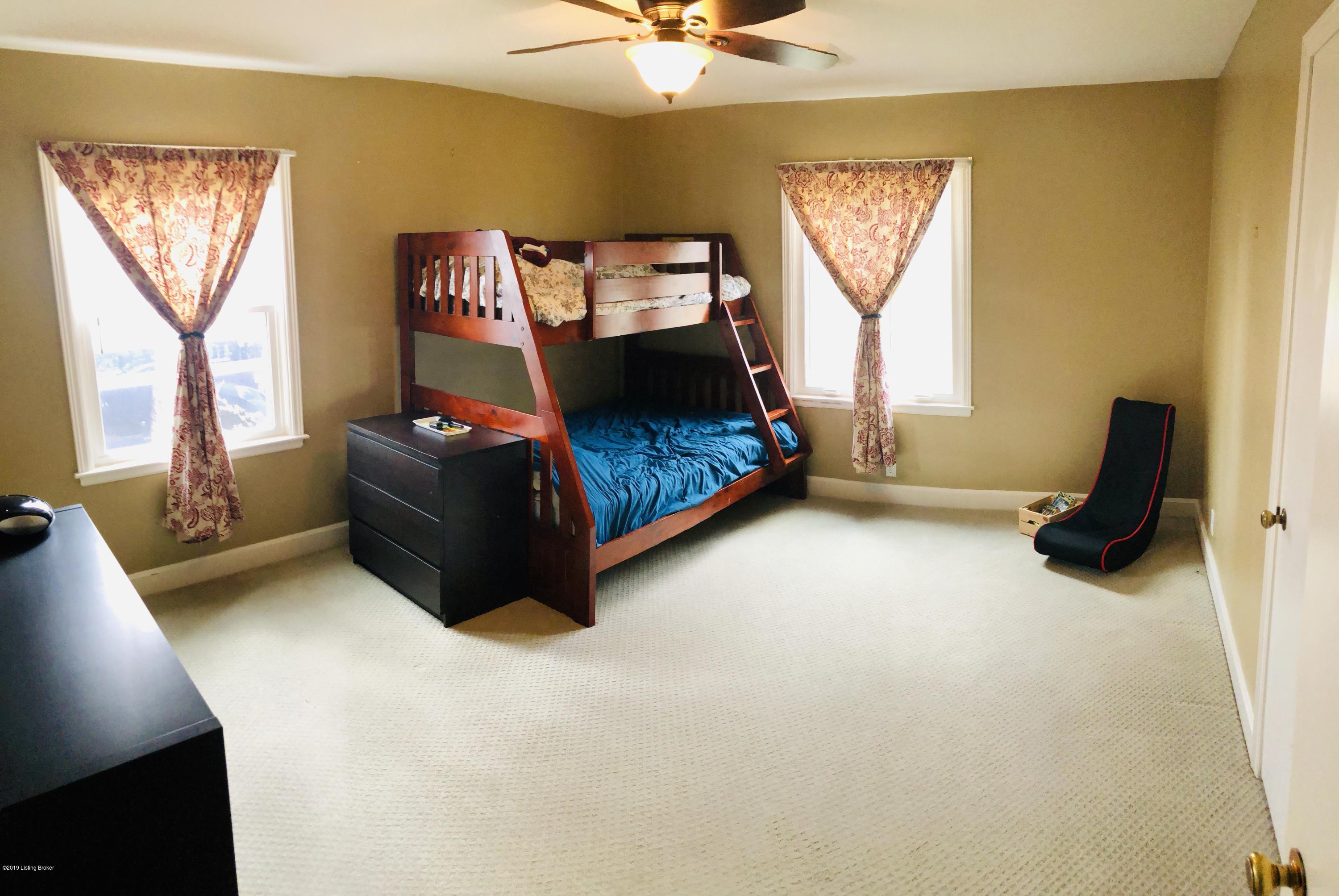 213 Tyne Road Louisville, KY 40207 - Photo 24 of 32 IMG_3739