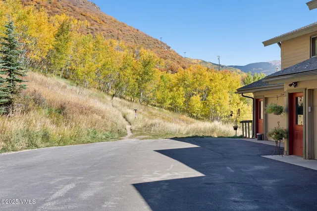 $2,095,000 | 2308 Garmisch Drive, Unit 15D, Vail, CO 81657