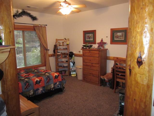 51585 Little Lake Road Oakhurst, CA 93644 - Photo 23 of 34