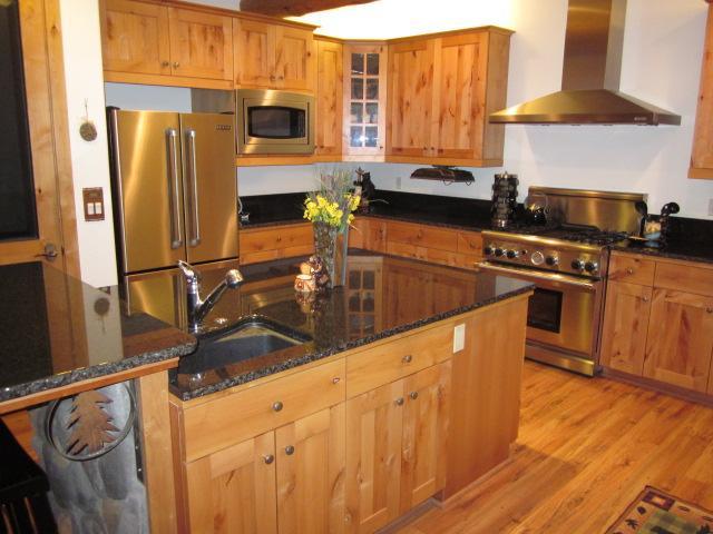 51585 Little Lake Road Oakhurst, CA 93644 - Photo 7 of 34