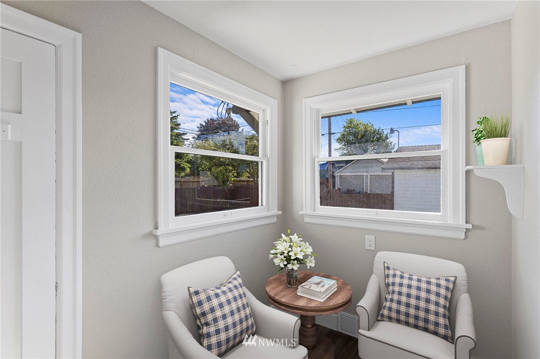 2022 Virginia Avenue Everett, WA 98201 - Photo 13 of 29