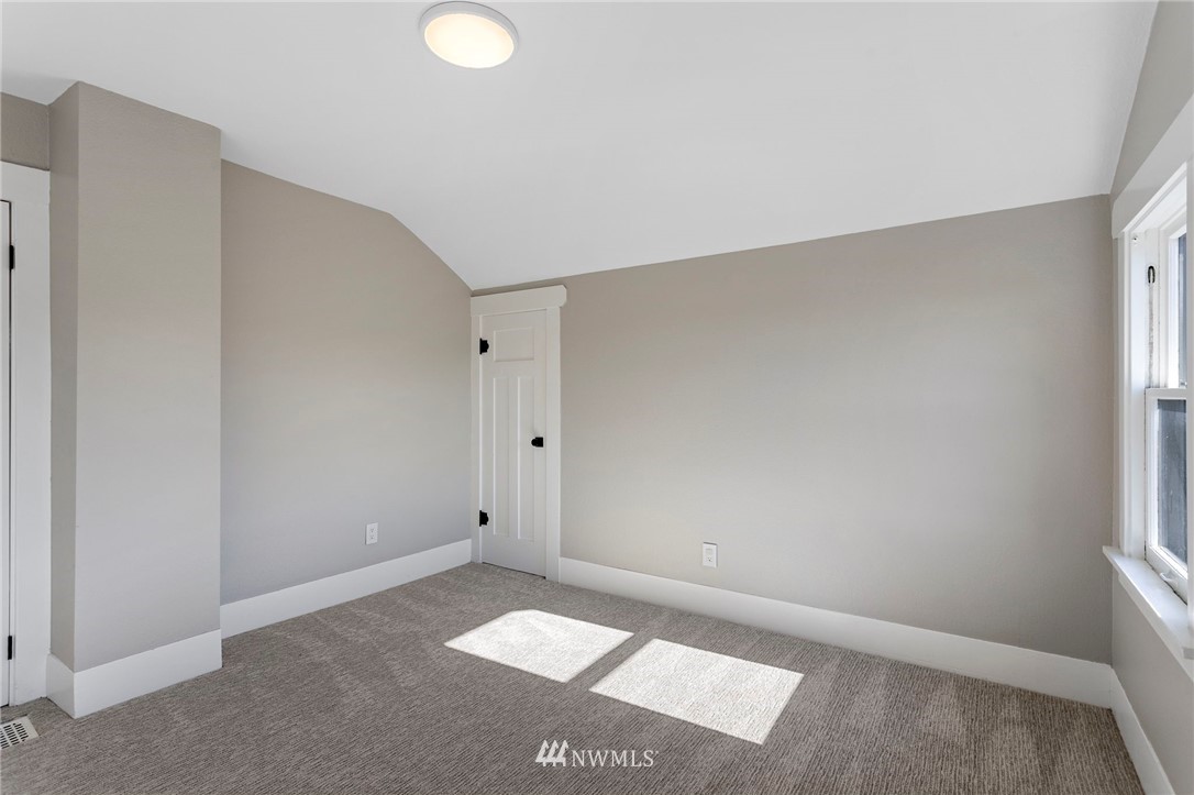 2022 Virginia Avenue Everett, WA 98201 - Photo 23 of 29