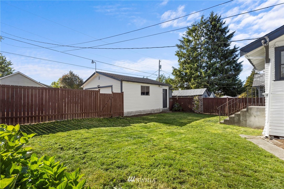 2022 Virginia Avenue Everett, WA 98201 - Photo 27 of 29