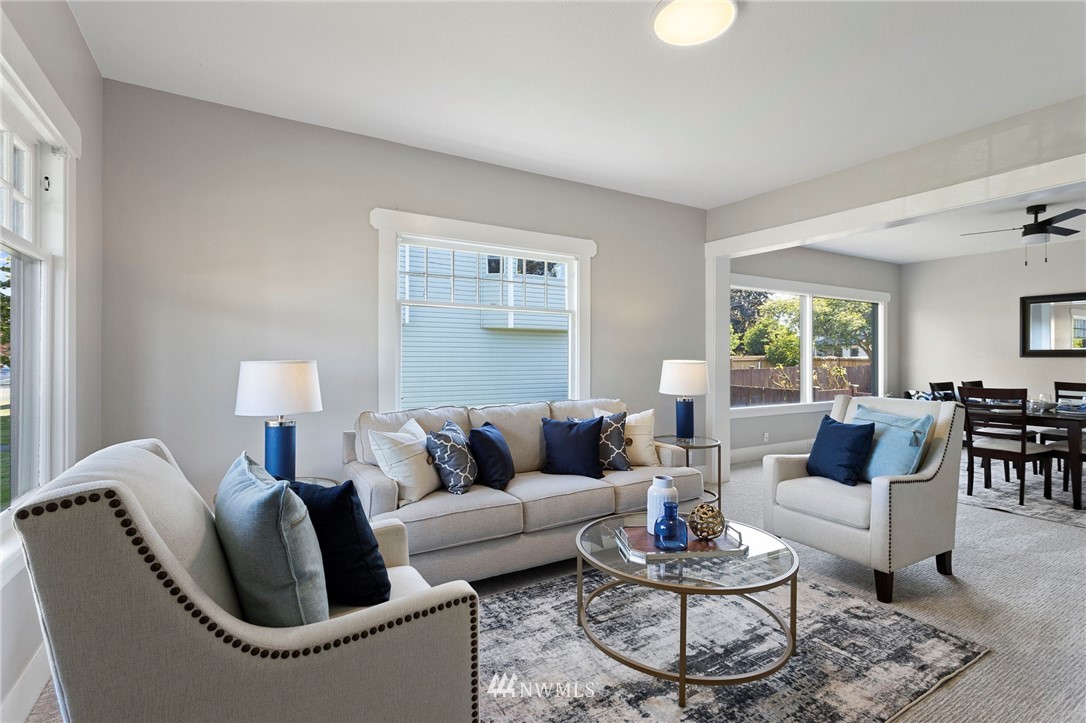 2022 Virginia Avenue Everett, WA 98201 - Photo 4 of 29