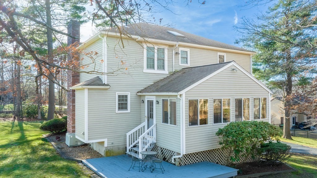 4 Camelot Circle Dudley, MA 01571 - Photo 35 of 42 a front view of house with yard and green space