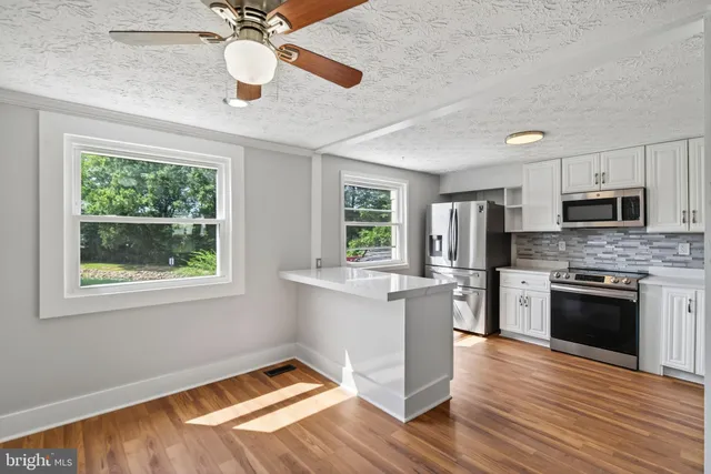 $530,000 | 8336 Claremont Woods Drive, Alexandria, VA 22309