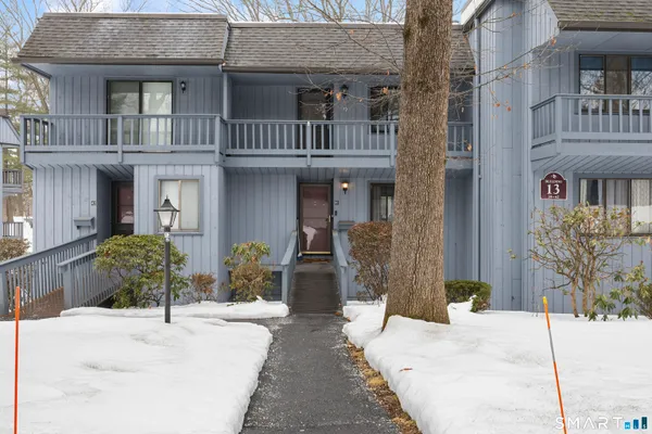 $249,900 | 41 Coach Drive, Unit 41, Southington, CT 06489