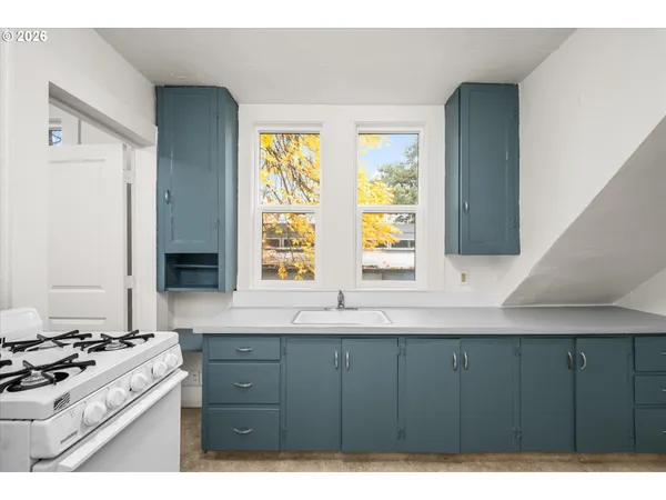 $995,000 | 527 Monroe Street, Eugene, OR 97402