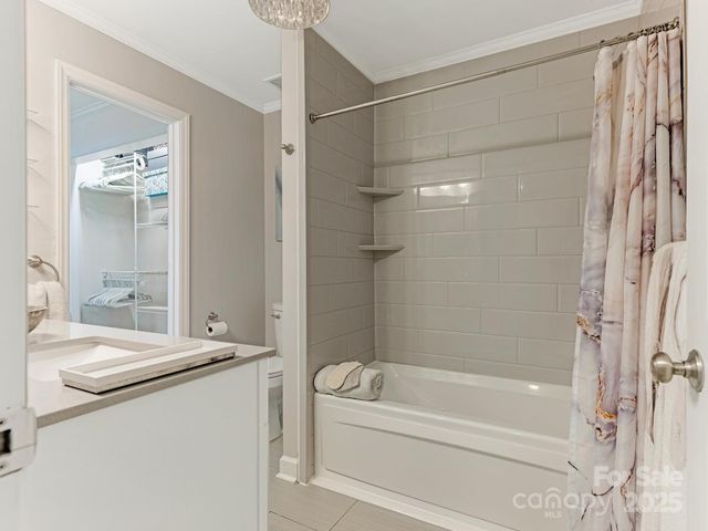 $350,000 | 212 West 10th Street, Unit 3, Charlotte, NC 28202