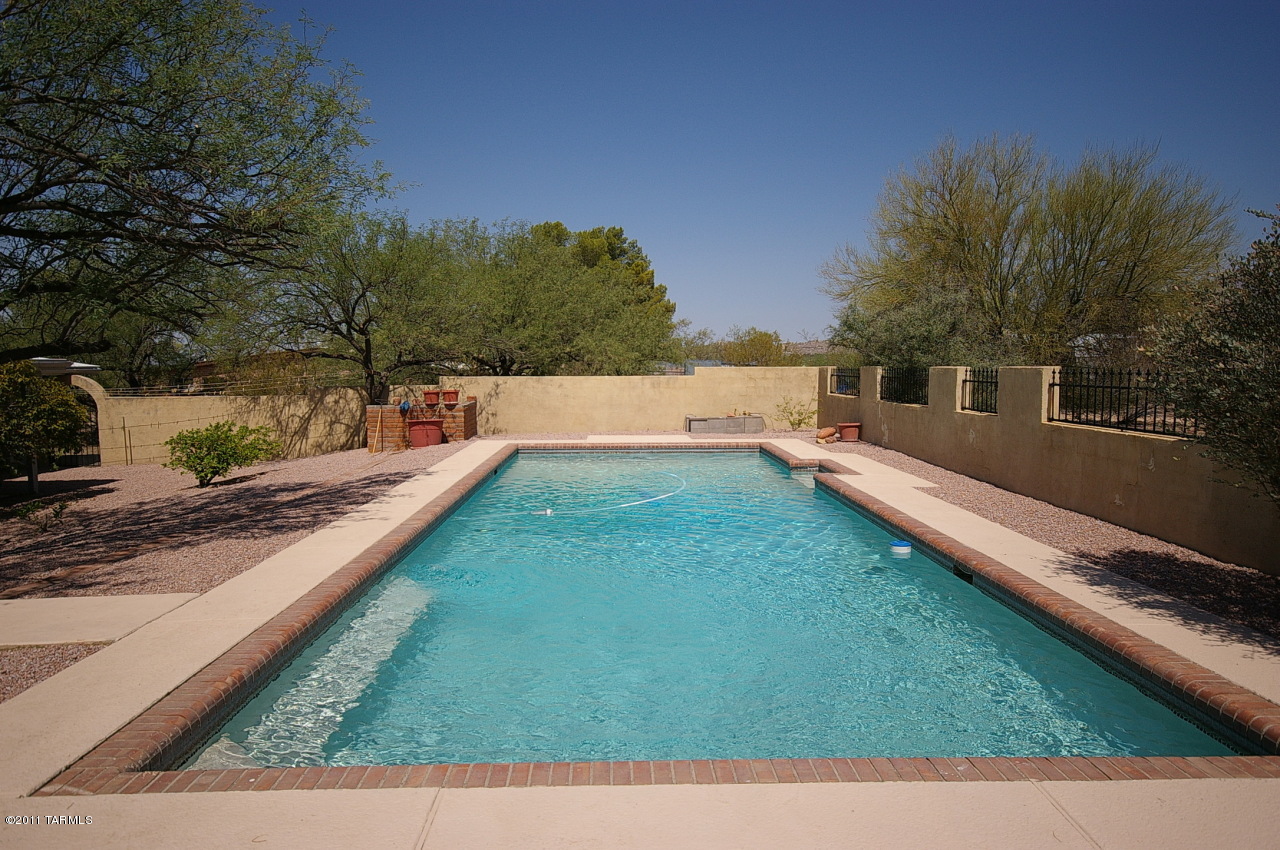 9121 East Indian Canyon Road Tucson, AZ 85749 - Photo 9 of 30