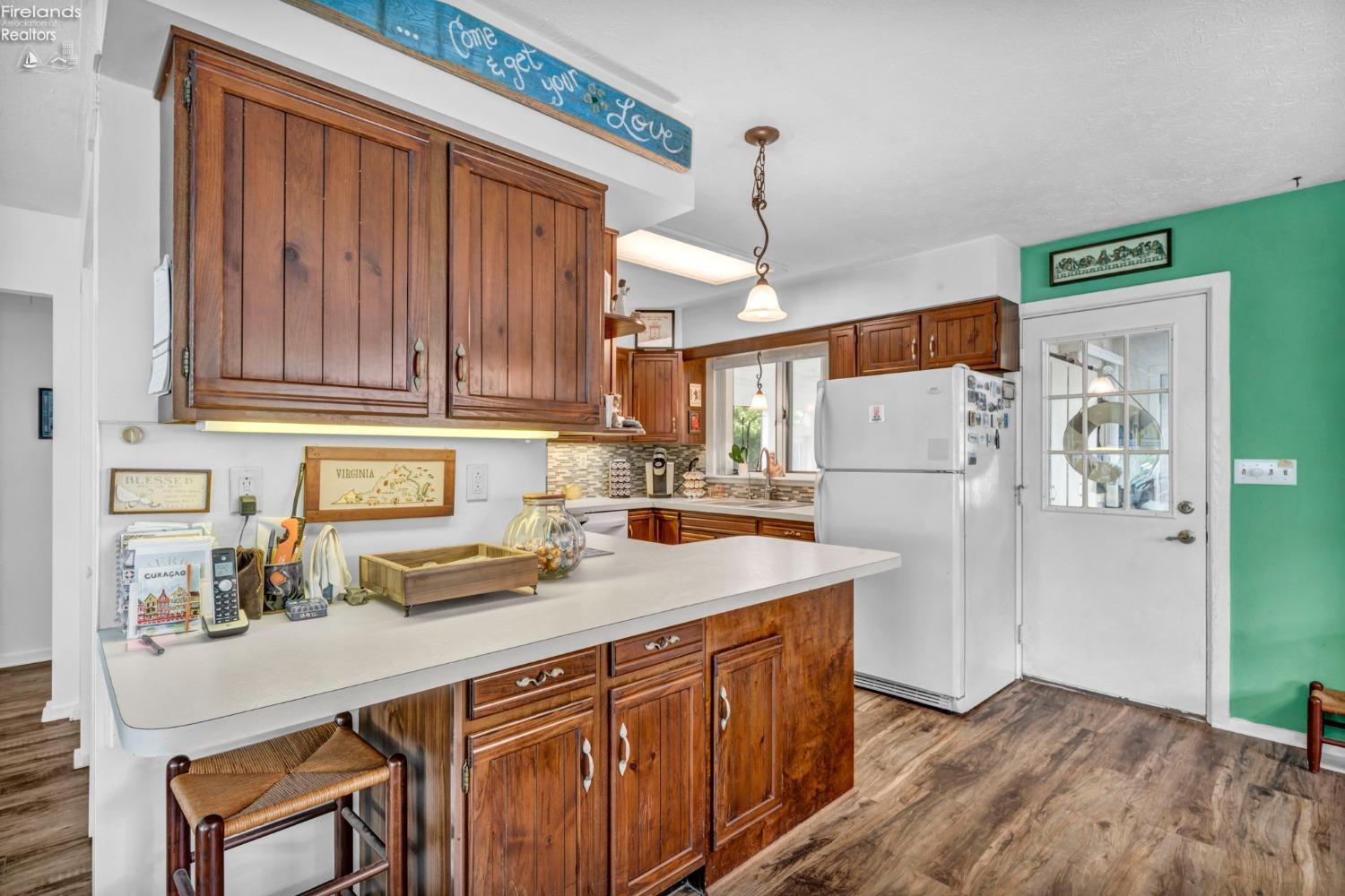 174 Conlan Road Put In Bay, OH 43456 - Photo 15 of 53 Gallery Image 15