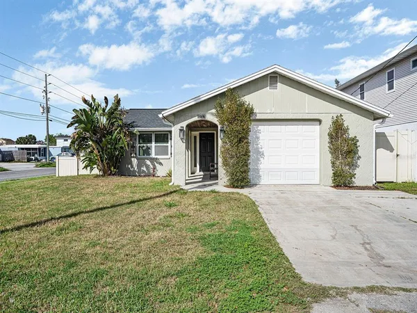 $359,999 | 13727 Coco Avenue, Hudson, FL 34667