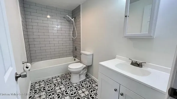 $1,450 | 34 North Street, Unit 1, Catskill, NY 12414