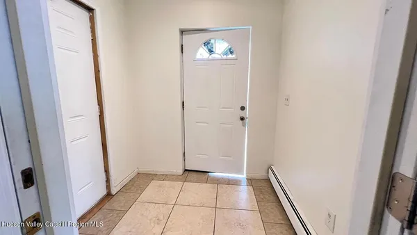 $1,450 | 34 North Street, Unit 1, Catskill, NY 12414