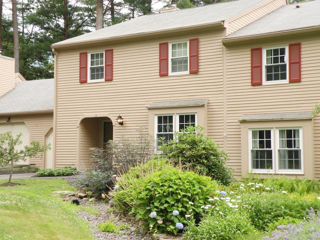 3 Fieldstone Court, Unit 3 Portland, ME 04103 - Photo 2 of 39 Exterior nicely landscaped entry
