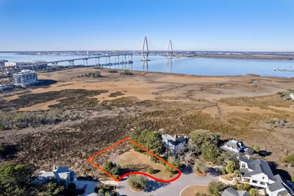 $999,900 | 843 Bridge Point Circle, Mount Pleasant, SC 29464