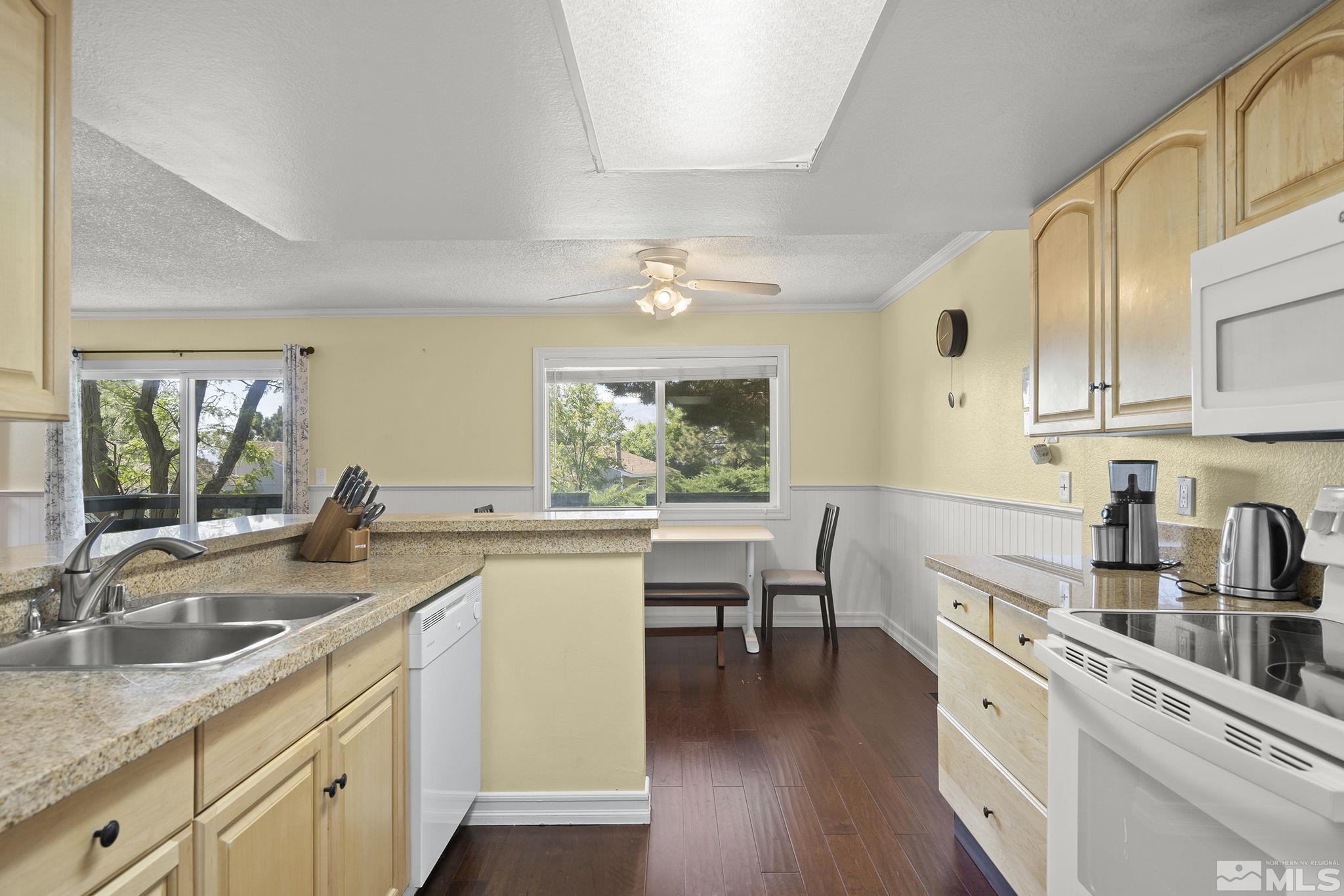 3530 Balboa Drive Reno, NV 89503 - Photo 8 of 18 Photo 8