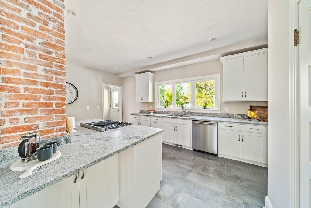 124 High Street, Unit 2 Wareham, MA 02571 - Photo 13 of 27
