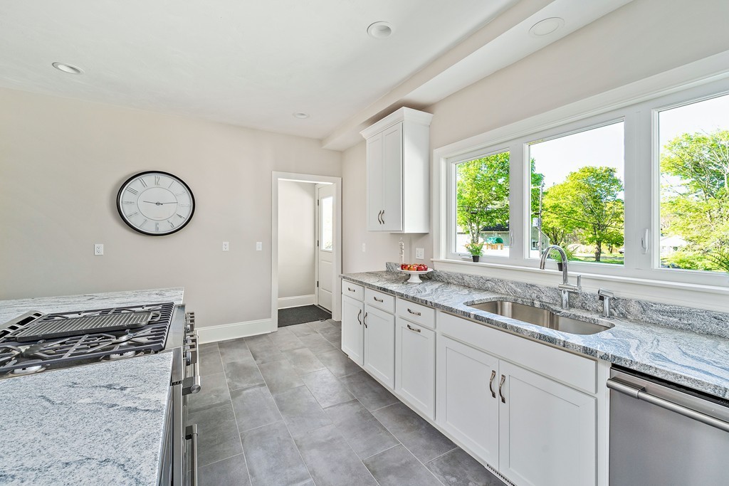 124 High Street, Unit 2 Wareham, MA 02571 - Photo 14 of 27