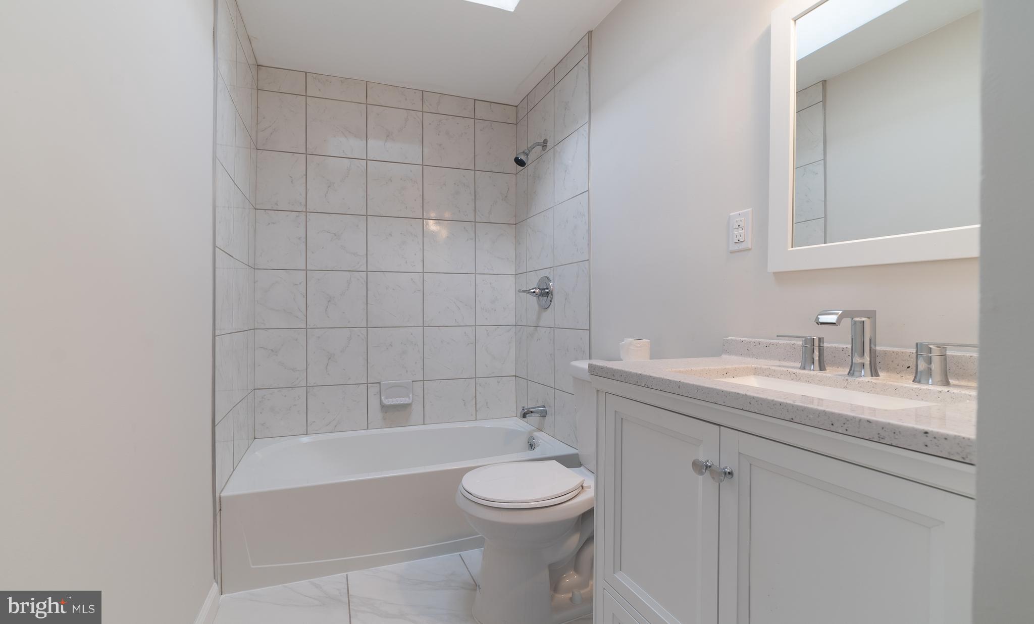1115 Wicklow Road Baltimore, MD 21229 - Photo 14 of 25