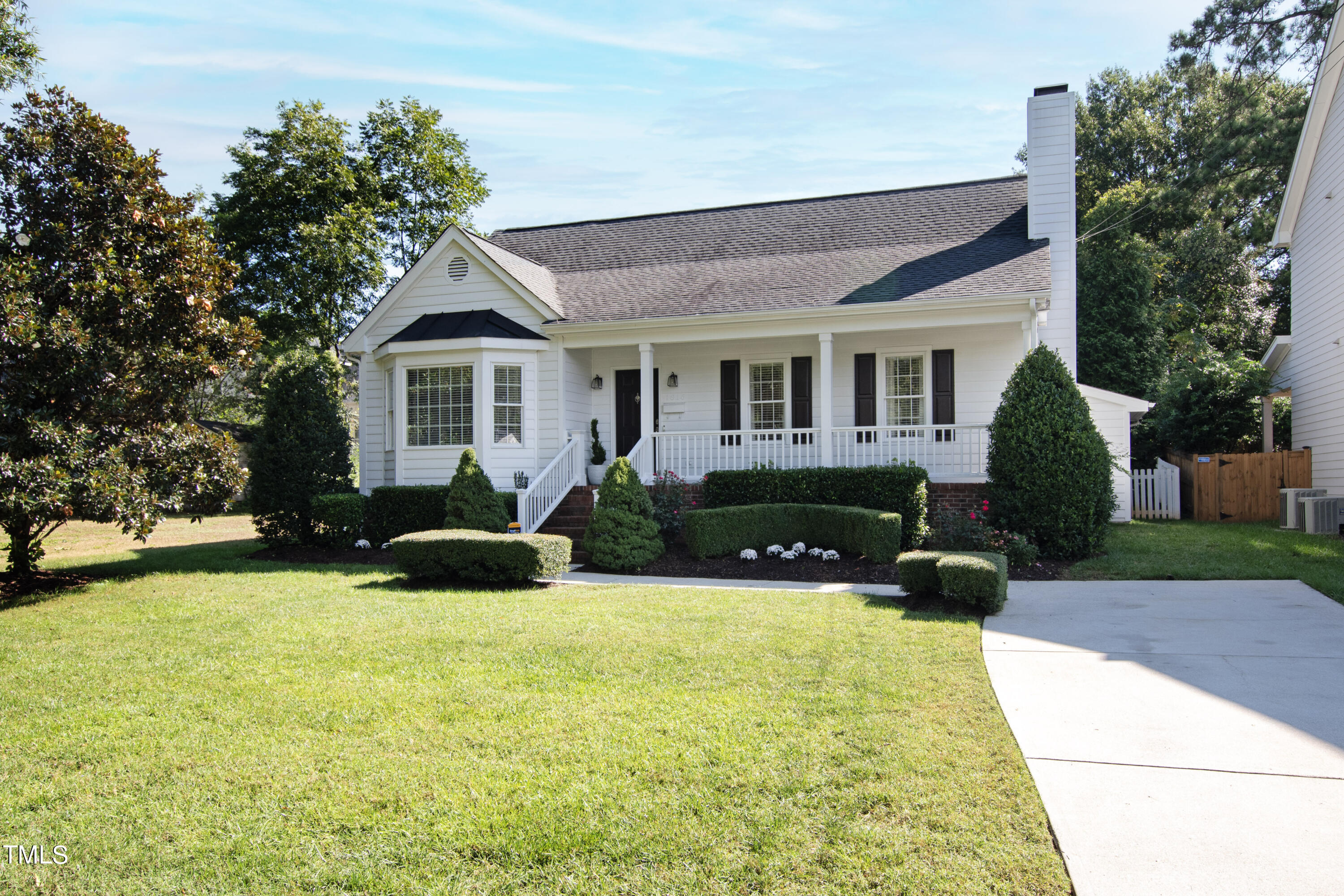 1816 Ridley Street Raleigh, NC 27608 - Photo 7 of 40 front